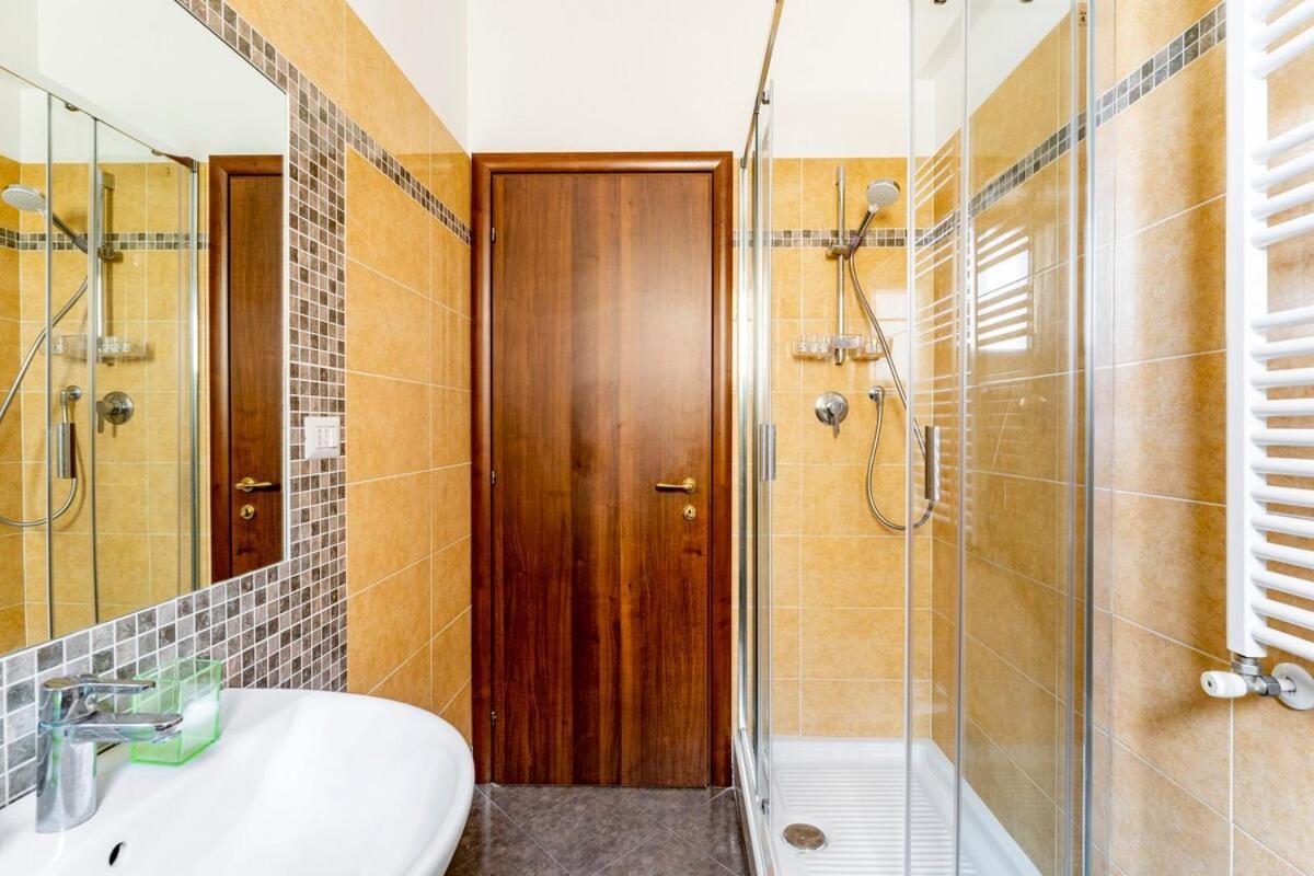 Casa Vacanze Alessio روما المظهر الخارجي الصورة